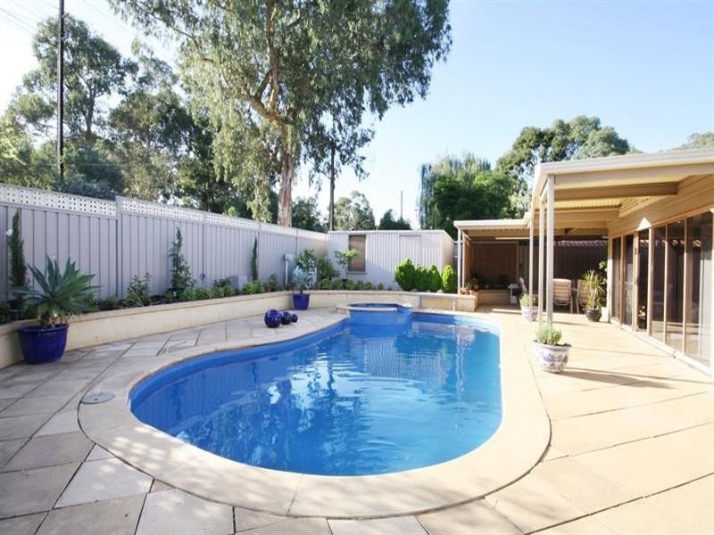 5 Nowra Street, Redwood Park SA 5097