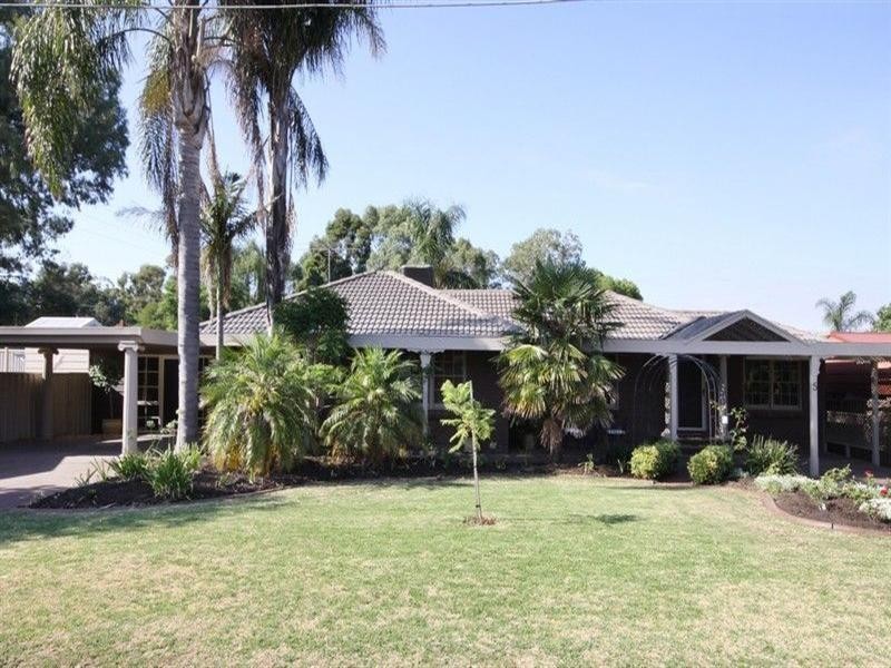 5 Nowra Street, Redwood Park SA 5097