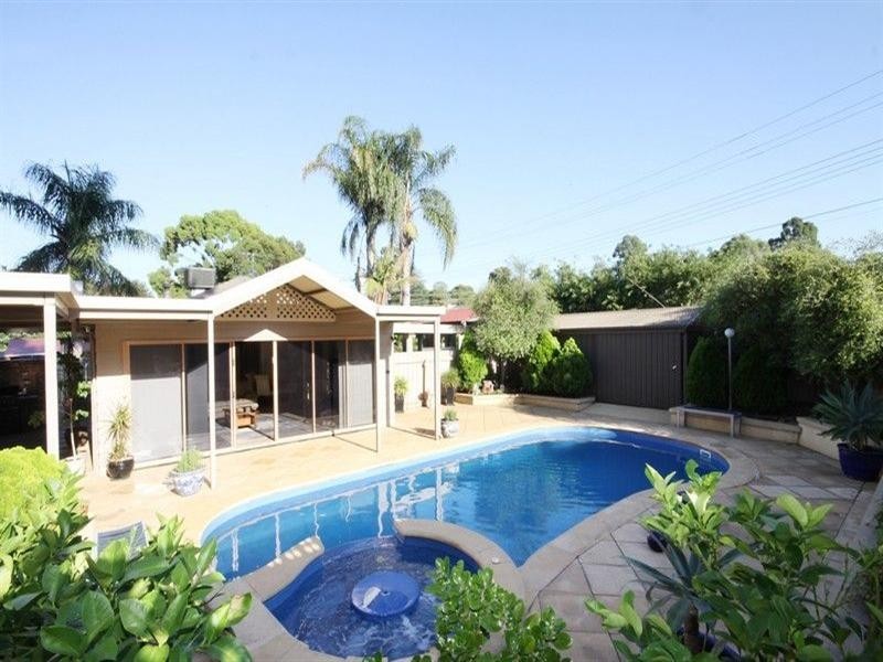 5 Nowra Street, Redwood Park SA 5097