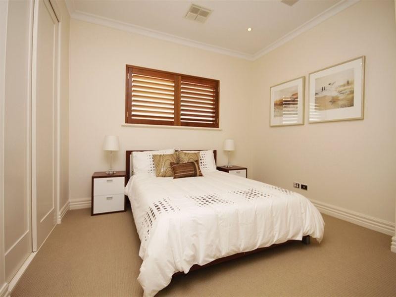 196d North East Road, Vale Park SA 5081