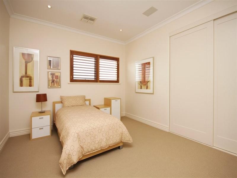 196d North East Road, Vale Park SA 5081