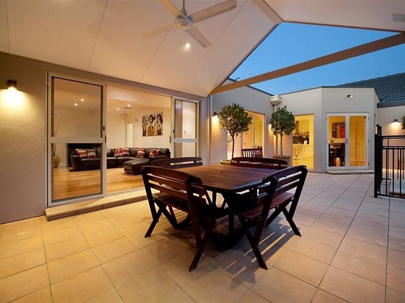 2 Walnut Grove, Dernancourt SA 5075
