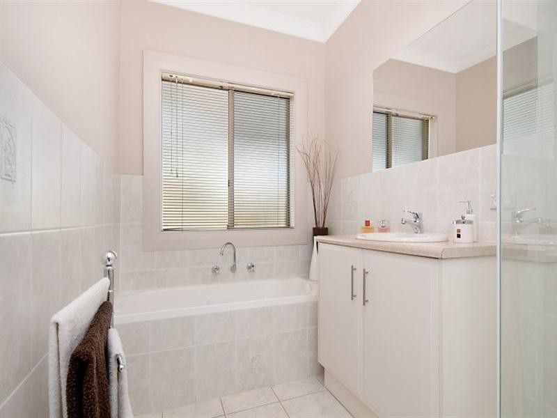 16 Vincent Avenue, Athelstone SA 5076