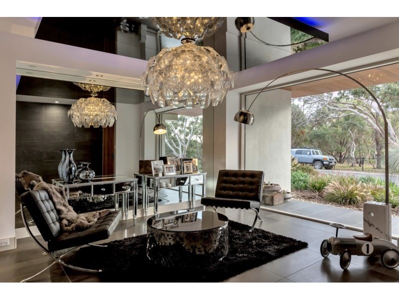 18 Woods View, Craigburn Farm SA 5051