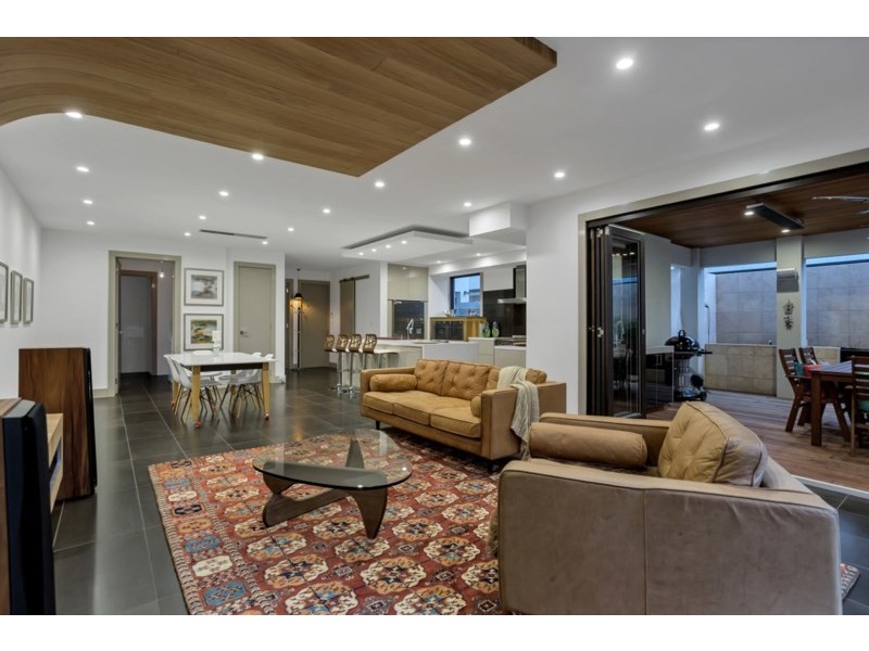 18 Woods View, Craigburn Farm SA 5051