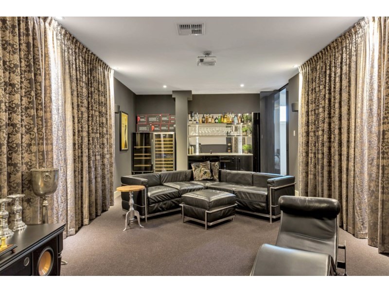 18 Woods View, Craigburn Farm SA 5051