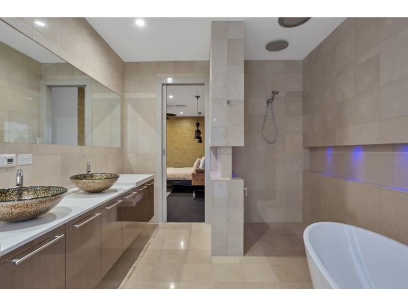 18 Woods View, Craigburn Farm SA 5051