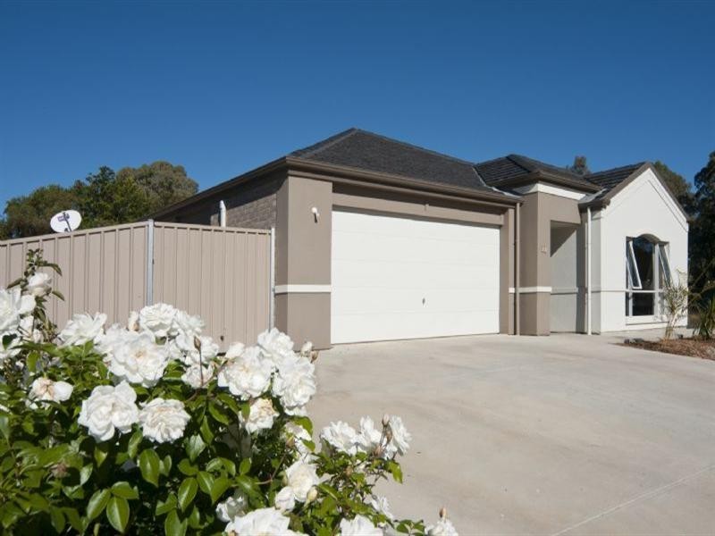 8 Gangell Court, Williamstown SA 5351