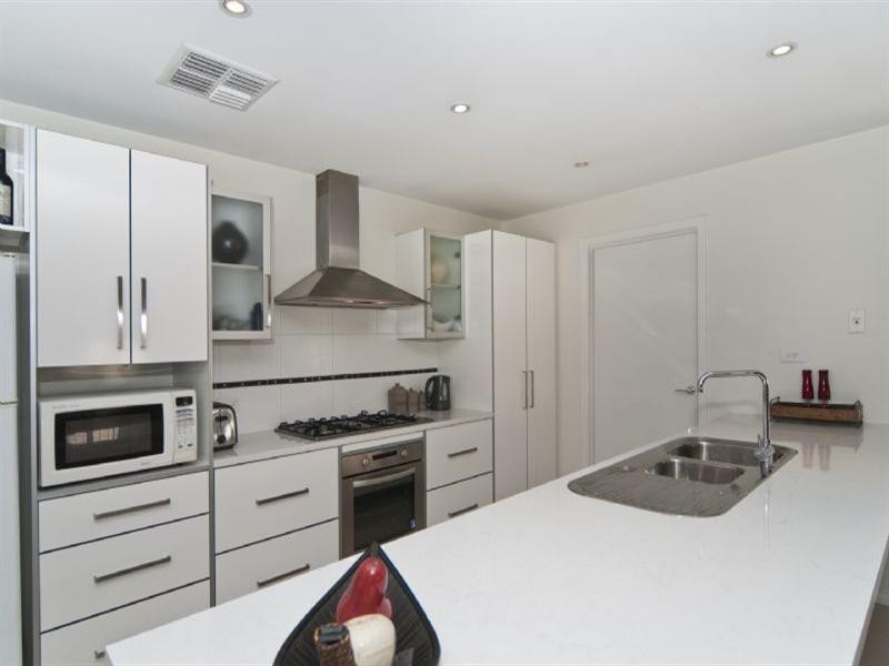 8 Gangell Court, Williamstown SA 5351