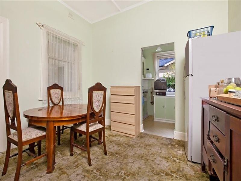 15 Winston Avenue, Cumberland Park SA 5041