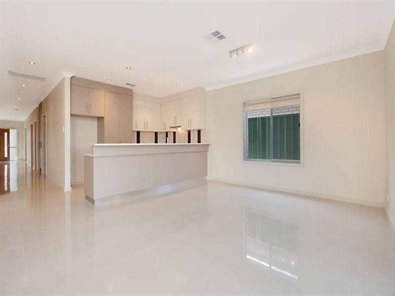 9 Flinders Street, Hillcrest SA 5086