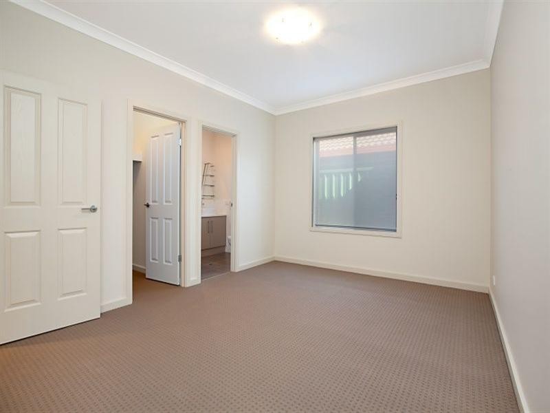 9 Flinders Street, Hillcrest SA 5086