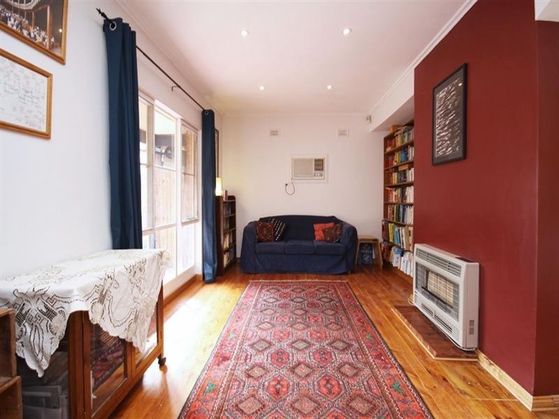 4 Guildford Street, Clearview SA 5085