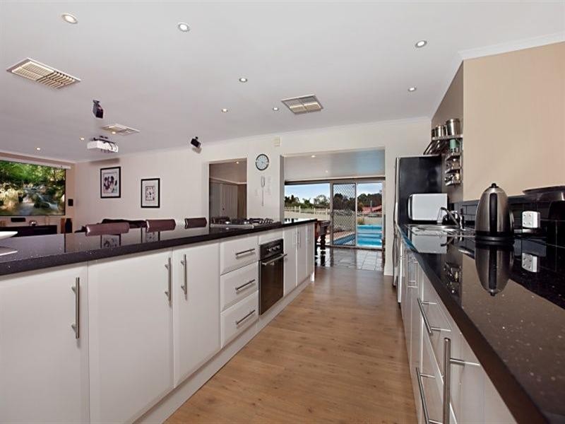 2 Duncan Crescent, Highbury SA 5089