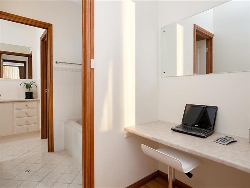 3 Macquarie Street, Mawson Lakes SA 5095