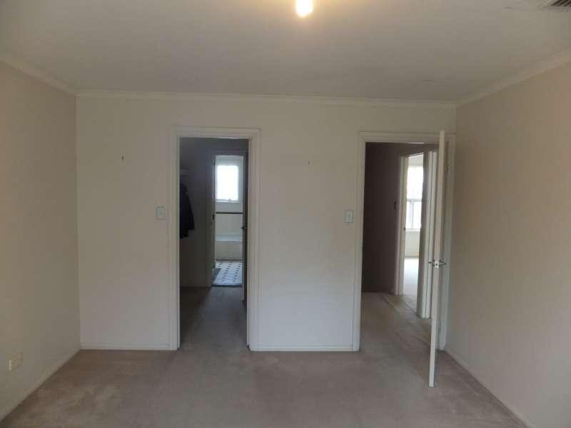 34 Kew Drive, Oakden SA 5086