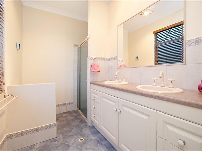 285 Kelly Road, Modbury Heights SA 5092