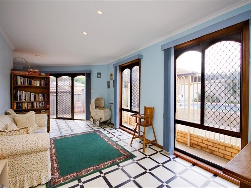 8 Alva Street, Para Vista SA 5093