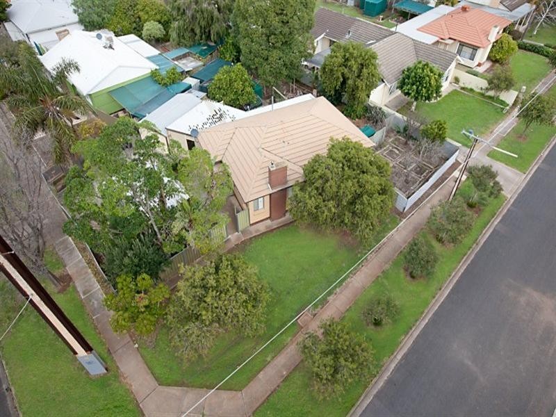 23 Somerset Avenue, Clearview SA 5085