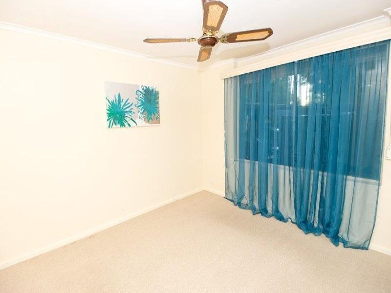 Unit 1/16 Pauls Drive, Valley View SA 5093
