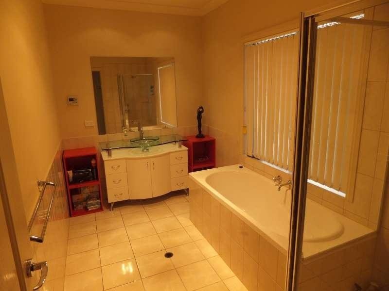 1 Gascoyne Avenue, Hillcrest SA 5086