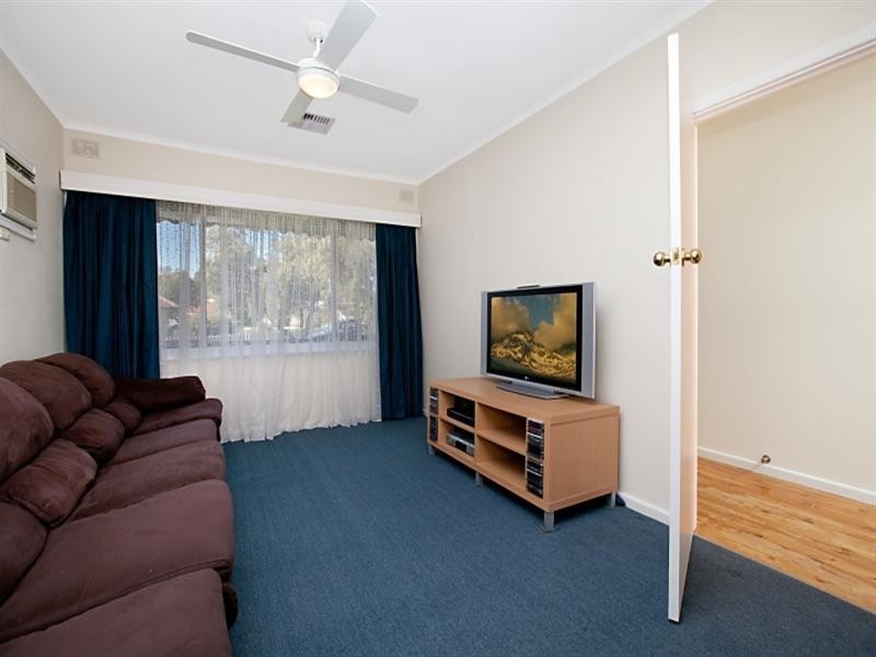 2 Siesta Street, Holden Hill SA 5088