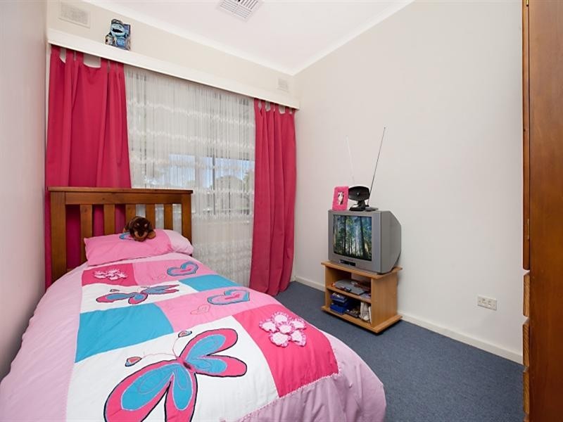 2 Siesta Street, Holden Hill SA 5088