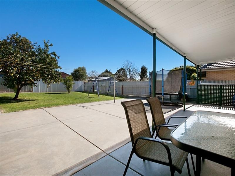 2 Siesta Street, Holden Hill SA 5088