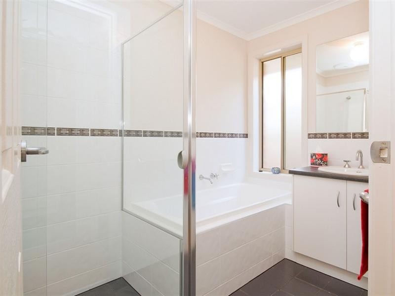 12a Arunta Drive, Salisbury Heights SA 5109