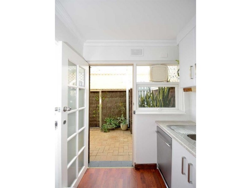 7/27 Wright Street, Henley Beach SA 5022