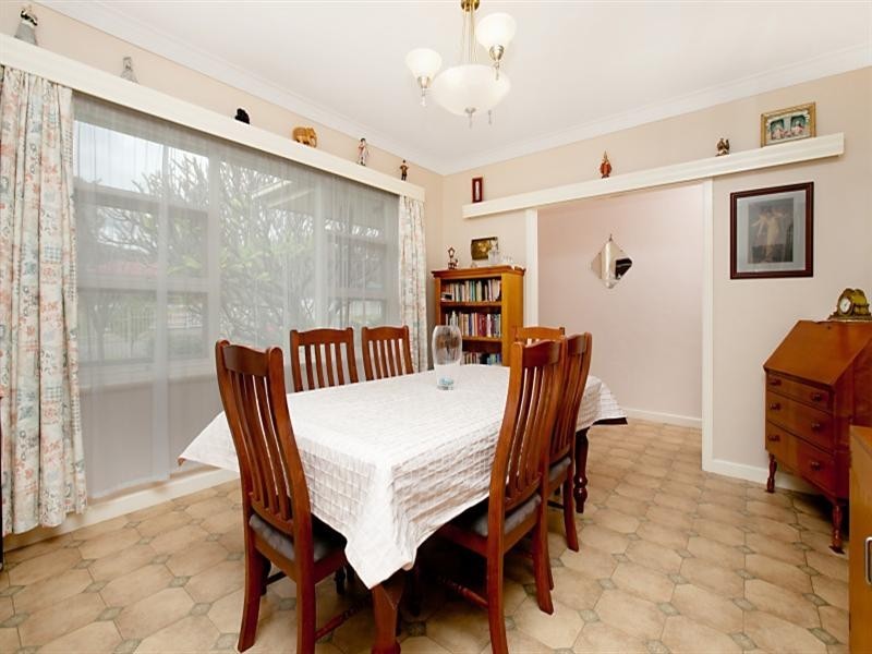 8 Colleen Street, Rostrevor SA 5073