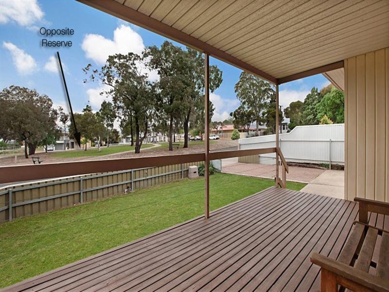 4 Southbury Crescent, Enfield SA 5085