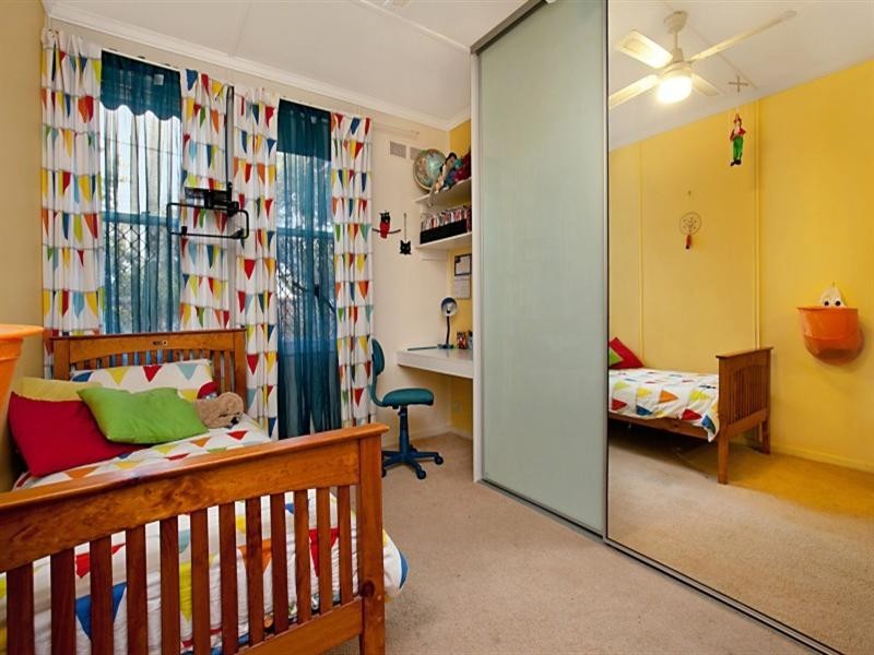 4 Southbury Crescent, Enfield SA 5085