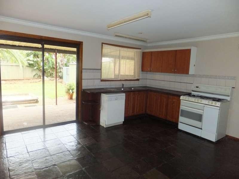 5 Rustic Grove, Andrews Farm SA 5114