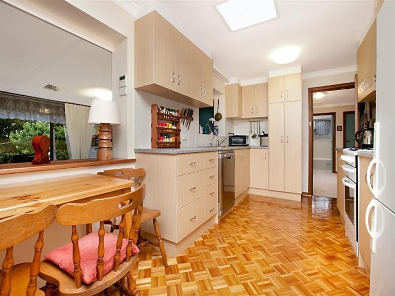 2 Ashley Avenue, Ridgehaven SA 5097