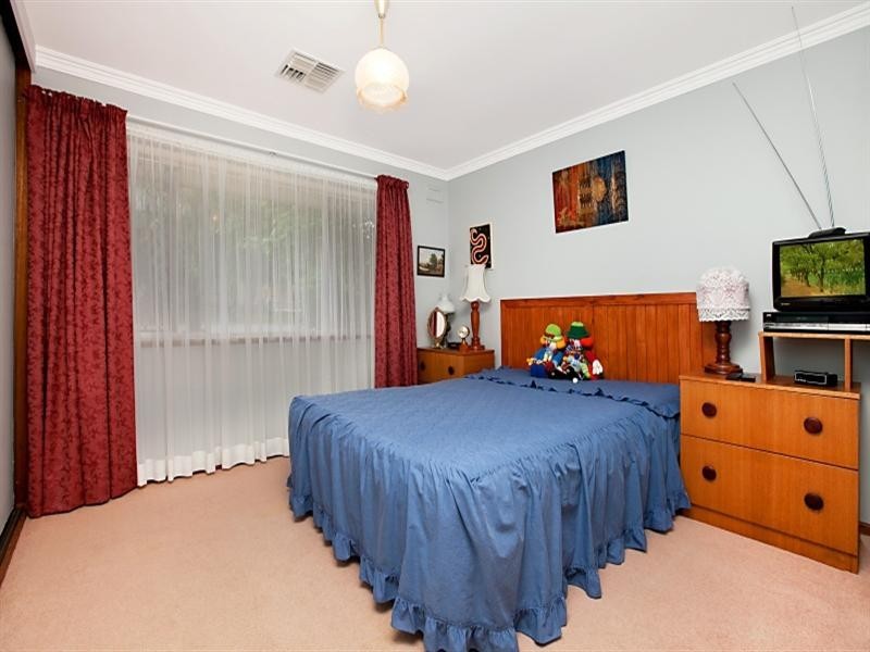 2 Ashley Avenue, Ridgehaven SA 5097