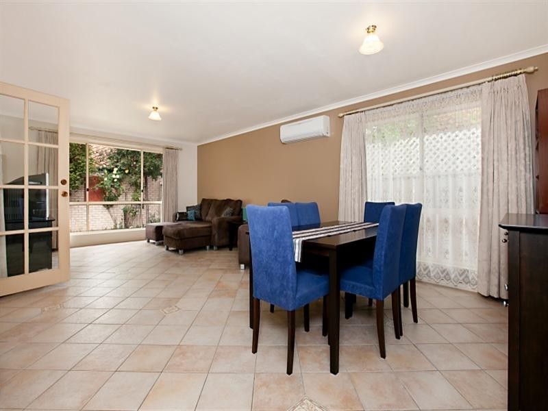 8 Woodland Drive, Oakden SA 5086