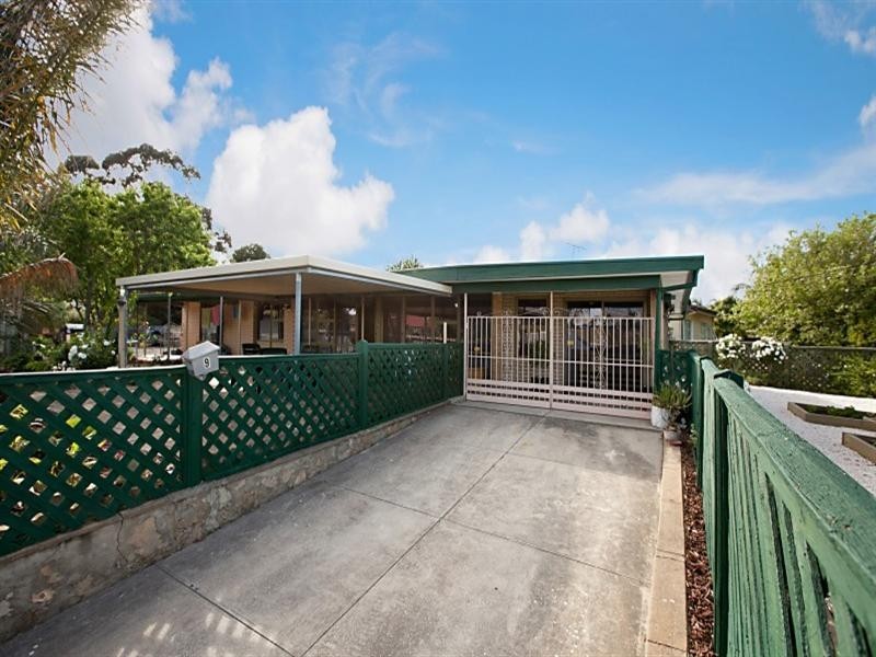 9 Ajax Court, Para Vista SA 5093