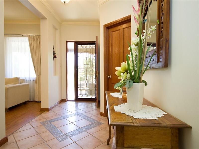 6 Portview Road, Gulfview Heights SA 5096