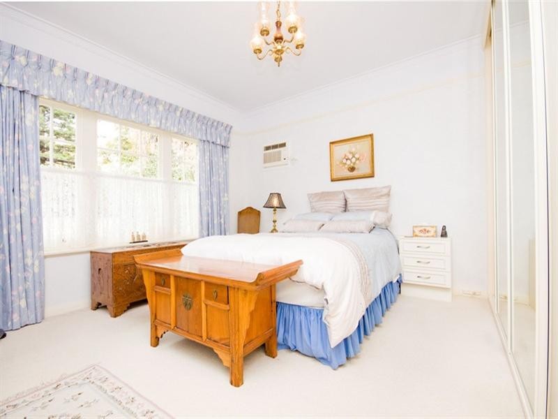 16 Selkirk Avenue, Clearview SA 5085