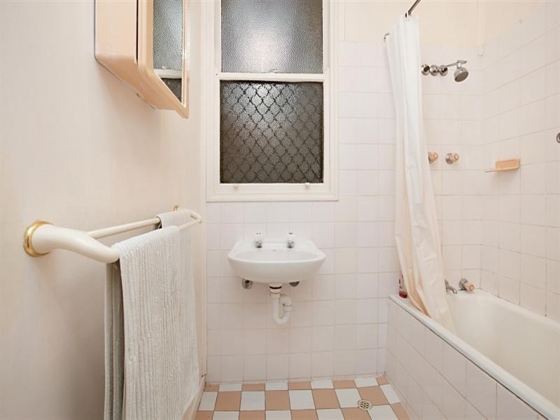 4 Southbury Crescent, Enfield SA 5085