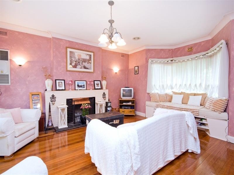 13 Selkirk Avenue, Clearview SA 5085