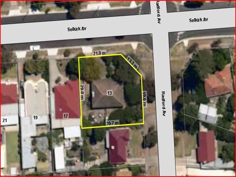 13 Selkirk Avenue, Clearview SA 5085