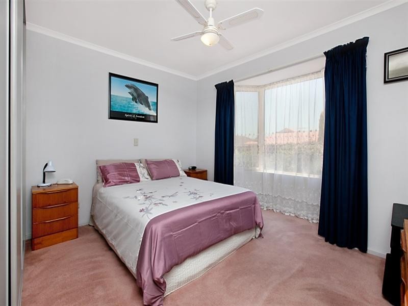 6 Barossa Way, Woodcroft SA 5162