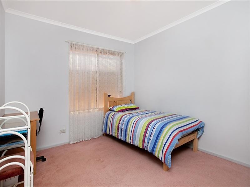 6 Barossa Way, Woodcroft SA 5162