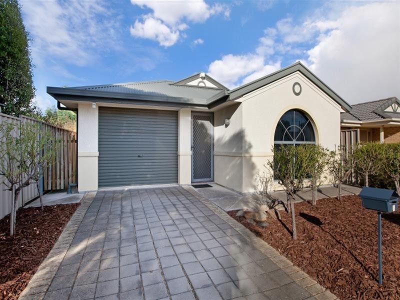 8 Nestor Street, Hillcrest SA 5086