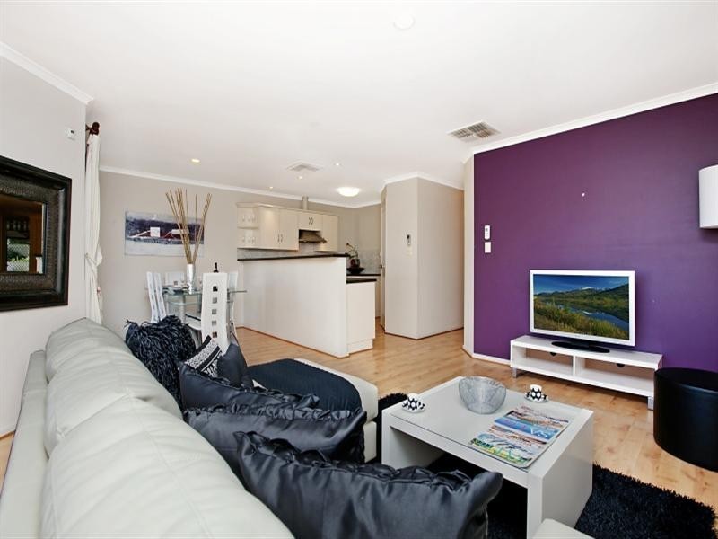 8 Nestor Street, Hillcrest SA 5086