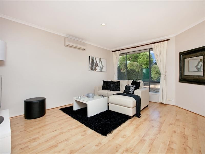 8 Nestor Street, Hillcrest SA 5086