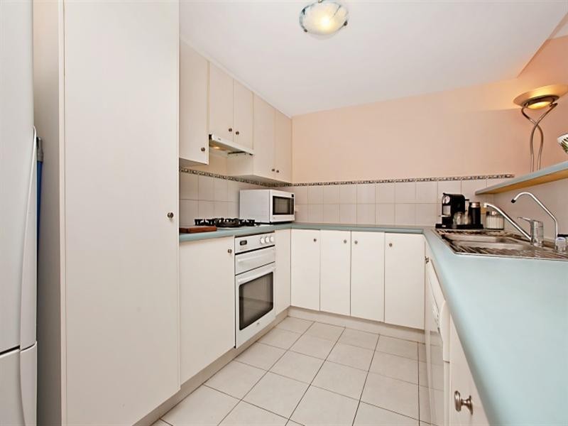 1/1 Elmglade Drive, Oakden SA 5086