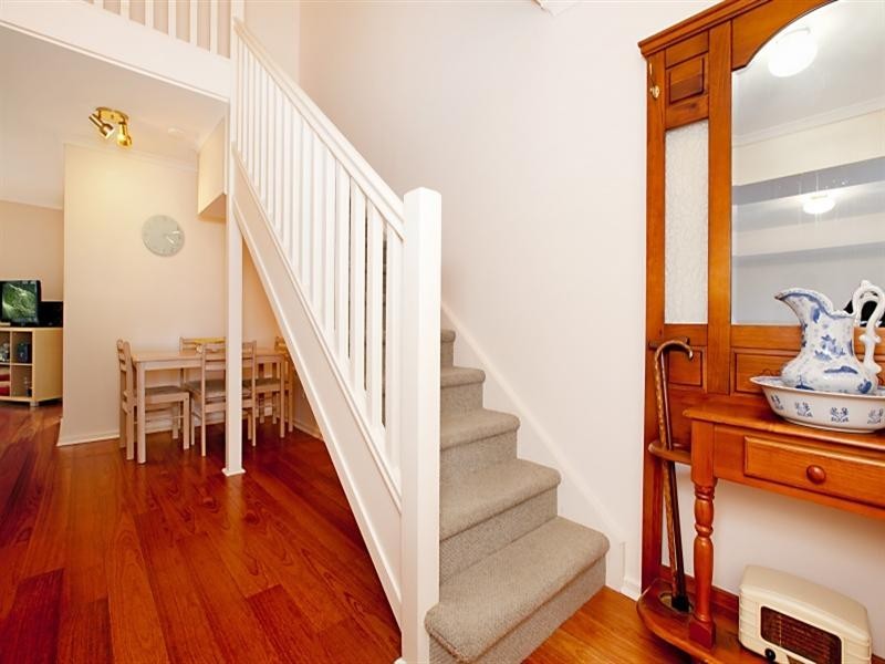 1/1 Elmglade Drive, Oakden SA 5086